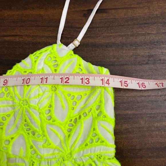 Lilly Pulitzer NWT Mellie Top Pepino Green Mambo Eyelet - Picture 4 of 5